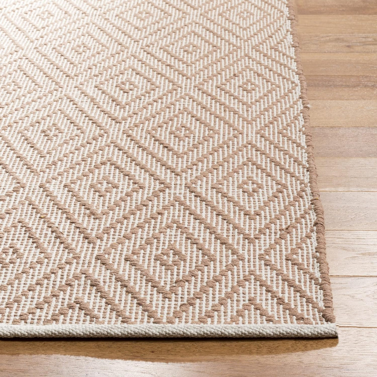 Beige & Ivory 3' x 5' Handmade Cotton Accent Rug K1736