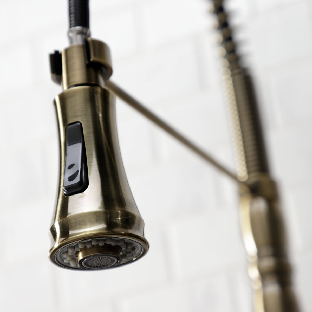 Antique Brass Wall-Mount Pull-Down Sprayer Kitchen Faucet U574984