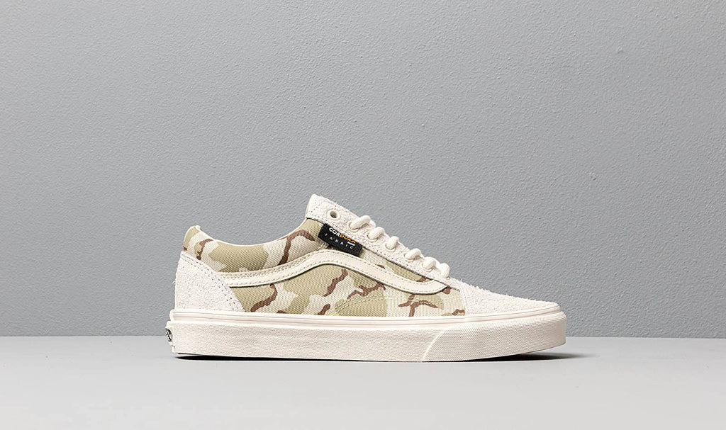White Camo Sneakers E726