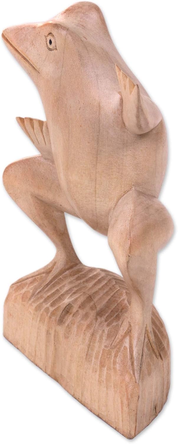 Wood Frog Sculpture W9198