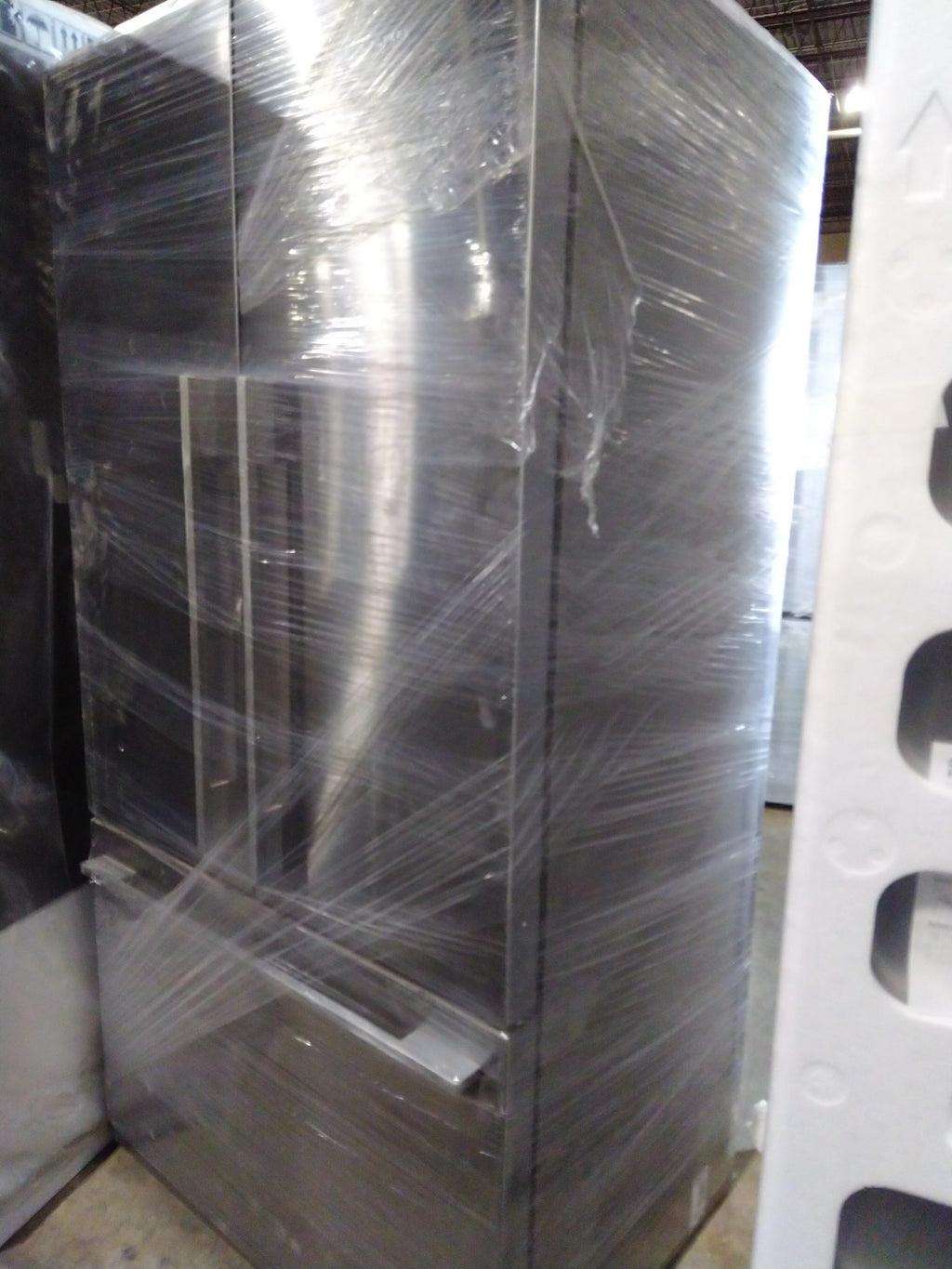 20 Cu Ft 36 Inch Fridge Q275135