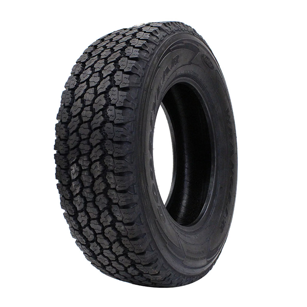 All Terrain 245/75R16 111T Light Truck Tire P55318